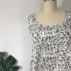 Dunnes • Safety Pin Print Tank